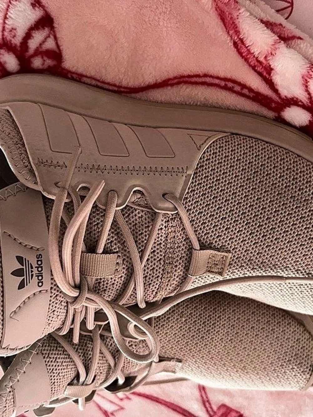 adidas Women's Sneakers US 4.5